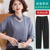 Elegante capa base de otoño para mujer, elegante y sofisticada, moderno suéter fino de punto con cintas fluidas, adecuado para mujeres de mediana edad y mayores