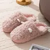 Lindas pantuflas de algodón de invierno con diseño de orejas, adecuadas para parejas, para uso interior cálido, perfectas para mujeres en posparto, antideslizantes, forradas de felpa, pantuflas de peluche.