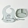 Conjunto de louça infantil prato com compartimento babador de silicone prato resistente a quedas anti-sujo conjunto de louça para bebê garfo colher de silicone em estoque