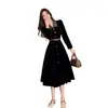 Transfronterizo Otoño 2026 Akita Valley Vestido Negro de Manga Larga Ajustado Elegante Socialité Vestido Largo Francés para Mujer