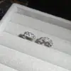 Pinzas para Orejas Estilo Coreano Ins Flor de Estrella de Zirconia para Mujeres Sin Perforaciones, Brazaletes de Oreja de Moda, Pendientes y Accesorios para Orejas de Lujo Ligero de Alta Gama