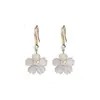 Moda nueva 2023 Corea del Sur Celebridad de Internet pendientes elegantes pendientes de flor para mujer pendientes de botón de flor de ópalo pendientes de gancho