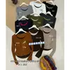 Yuanxi-2026 Outono Estilo Minimalista Cor Básica Color Block Visual Duas Peças Gola U Manga Longa Camiseta para Mulheres 266394