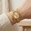Novo Relógio de Aço com Ponto de Diamante Oval, Relógio de Pulso Quartzo Simples e Luxuoso para Mulheres, Venda por Atacado do Fabricante
