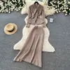 Conjunto de tricô vermelho de comércio exterior para mulheres, look de outono, top com gravata borboleta, saia sereia de cintura alta, conjunto de duas peças, estilo de alta qualidade