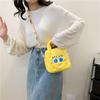 Bolsa nova de mensageiro portátil de seis cores, infantil, fofa, para estudantes, com brinquedo de pelúcia, bolsa quadrada pequena para meninas, desenho animado.