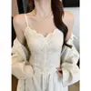 Camisola de renda puramente sensual para mulheres com bojo, top justo de renda com decote V, camada interna sexy para primavera, verão e outono