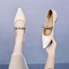 Sapatos Mary Jane de Bico Fino Femininos 2025 Primavera Nova Chegada Fivela de Um Caractere Strass Sapatos de Fada Boca Rasa Simples Elegantes Sapatos Rasteiros