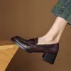 Mocasines retro estilo francés para mujer, diseño de camelia, nueva colección primavera/otoño 2025, zapatos pequeños de cuero retro, zapatos casuales sin cordones