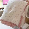 Colcha de gasa de doble capa, 100% algodón, clase A, fresca y sencilla, para niños, engrosada y cálida, colcha de invierno para estudiante de una persona