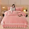 # Novo conjunto de quatro peças de veludo europeu esculpido em veludo de leite de cor sólida para uso doméstico, cama de 1,5 m a 1,8 m, espessada e quente para inverno