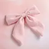 Horquilla para el pelo de bebé con lazo de cola de milano de algodón flameado estilo europeo y americano, color liso, con forma de pinza para niña, bonita diadema