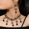 Diseño de Nicho de Alta Gama Sentido Elegante Collar Negro Conjunto de Cadena Lujo Ligero Elegante Aristocrático Collar
