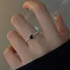 Anillo de Estrella de Circonita Negra Estilo Dulce Fresco para Mujer Lujo Ligero Gama Alta Anillo de Dedo de Amor Moda Distintivo Anillo de Traje