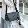 2026 Bolsa de Ombro Individual da Moda Marca One-Shoulder Produto Novo Transfronteiriço Sensação de Alto Padrão Bolsa Feminina de Ombro Moda Grande Capacidade Casual Bolsa Transversal