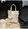 Transfronterizo Versátil Moda Portátil de Alta Gama Bolso Tote Touche para Mujer Nueva Llegada plateado Corazón Bolso de Hombro Bolso Cruzado