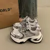 Zapatos de Plataforma Gruesa Versátiles y Populares Estilo Papá para Mujer, que Aumentan la Altura para Mujeres Bajitas, Modelo Nuevo Súper Popular 2026, Zapatos Deportivos Casuales Plateados
