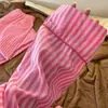 Nova coleção Primavera/Outono 2026: conjunto de pijama rosa listrado de manga longa com calça comprida, uma opção de roupa de casa estilosa e confortável