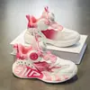 Sapatos Infantis Meninas 2026 Outono Inverno Novo Estilo Tênis de Corrida Basquete Infantil Crianças Médias e Grandes Estilo Outono Solado Macio Tênis Esportivo Meninas