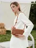Bolsa Feminina Pequena de Couro Genuíno Estilo Fragrância Versátil para o Dia a Dia Bolsa Tecida de Axila Moda Novo Estilo Bolsa Transversal Pequena Quadrada Bolsa de Ombro Único Casual Feminina