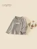 Roupas Infantis Meninas Estilo Outono Camada Base 2026 Novo Estilo Estilo Coreano Fashionável Camiseta de Manga Longa Amiga da Pele Classe A Top Macio