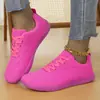 Comércio exterior estilo europeu novo sapatos femininos superfície de couro à prova d'água sapatos esportivos estilo feminino sapatos para dedão do pé leve confortável bico largo forma larga Amazon