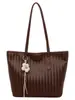 Bolso tote tejido retro para mujer, nuevo bolso de hombro de moda 2026, gran capacidad, bolso sencillo y texturizado para el día a día