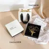 Caja de Almacenamiento de Joyería Grande Estilo Dopamina con Tapa y Base para Collares, Pulseras, Aretes de Botón, Pendientes y Anillos