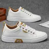 Zapatos para Hombre 2026 Primavera y Verano Nuevo Estilo Transpirables Versátiles Casuales para Hombre Slip-On Tenis Clásicos Cotidianos Casuales Zapatos Blancos