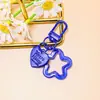 Estrella Transparente Hueca de Cinco Puntas de Acrílico Placa de Palabra con Forma de Corazón de Aleación Pintada al Horno Llavero Colgante Decorativo para Estudiantes Adorno