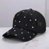 Boné de Baseball Versátil de Renda Floral com Strass para Primavera e Verão para Mulheres, Novo Chapéu Respirável Oco para Uso Externo com Proteção Solar