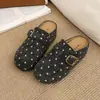 Zapatos Birkenstock Retro de Lunares con Suela Gruesa Semiabiertos para Mujer 2026 Nuevo Otoño Aumentan la Altura Interior Suela Suave Zapatillas de Punta Cerrada para Mujer