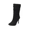 Botas de comercio exterior transfronterizas para mujer 2023 Nuevas botas cortas de tacón de aguja puntiagudo 40-48 talla grande tacón alto media pantorrilla botas de moda