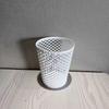 Atacado Cozinha Familiar Banheiro Sala de Estar Suporte de Caneta de Mesa Cesta de Armazenamento Redonda Plástico Tipo Rattan Oco Multifuncional
