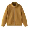 Chaqueta casual retro estilo americano para hombre, con un diseño único, solapa sencilla, funcionalidad inspirada en la ropa de trabajo y un look versátil y moderno