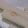 Anel de zircônia em favo de mel de camada dupla para mulheres, design único, moda de alta qualidade, elegante, luxo leve, anel aberto ajustável
