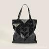 Bolsa Feminina Matelassê Nova de Verão Marca Original Japonesa Bolsa de Ombro Clássica com Seis Compartimentos Bolsa de Mão Geométrica Bolsa Tote