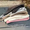 Top Básico Versátil de Cuello Alto Capa Base para Mujer Otoño/Invierno 2026 Nuevo Ajustado Favorecedor Tejido de Punto