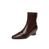 Botas de Cuña Delgadas Estables y Cómodas para el Uso Diario Otoño/Invierno 2026 Tacón Medio Punta Cuadrada Elásticas que se Ajustan a la Pierna Botines Cortos para Mujer