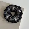 Anillo para Toalla con Patrón Estilo Universitario Scrunchie Nuevo Lazo para el Cabello Moño Cola de Caballo Alta Accesorio para el Cabello Nuevo Estilo
