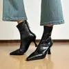 Combina bem com um casaco~Botas femininas curtas elásticas de bico fino francês, botas de salto alto fino, botas de cano curto elegantes