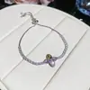 Pulsera Flor Zirconia Super Brillante Jardín de Monet Dulce y Moderna Versátil para el Trabajo Joyería de Mano de Lujo Ligero de Alta Gama para Mujeres