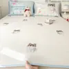 Tapete Gelado de Seda Gelo Gatinho Fofo Conjunto de Três Peças Refrescante de Verão Tapete com Ar Condicionado Individual para Dormitório de Estudante Tapete Macio Lavável à Máquina
