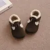Zapatos de Algodón Birkenstock para Niños 2026 Nuevos de Invierno para Niñas con Plus de Terciopelo Cálidos Zapatos de Algodón para Niños Mocasines de Bebé con Plus de Terciopelo
