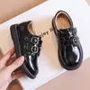 Zapatos de piel para niño 2026 modelo nuevo primavera y otoño estilo británico para niño zapatos individuales para bebé suela suave antideslizante zapatos para niño pequeño elegantes para niños pequeños