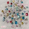 Pedras de Strass Coloridas Populares para Nail Art de Refrigerante Doce, Novas Pedras de Strass Transparentes Super Brilhantes, Pedras de Strass em Formato de Fundo Pontudo K9 de Cores Misturadas para Decorações de Unhas