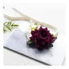 Venta al por mayor Ramo de muñeca para boda de novia china dama de honor flor de muñeca para boda novio padrino ramillete rosa de simulación 6 colores