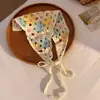 Lenço de Cabeça Triangular de Alta Qualidade Estilo Ins Verão Viagem Estilo Pastoral 2025 Novo Lenço de Cabeça Tricotado Vazado Retrô para Mulheres