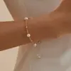 Pulsera de Perlas de Imitación Nueva Transfronteriza 2025, Estilo Retro de Moda, Temperamento Suave y Elegante, Conjunto Elegante de Accesorios para Manos, Regalo para Mujeres