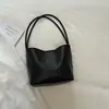 Elegante bolso de axila Xiaomi de textura tejida de nicho para mujer, nuevo bolso de mano casual de moda, gran capacidad, bandolera única para mujer